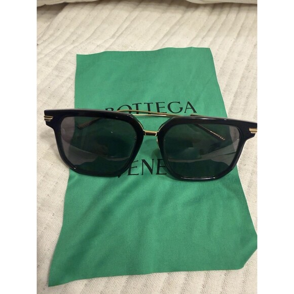 Bottega Veneta Women\'s Square Black Designer Sunglasses main image 7